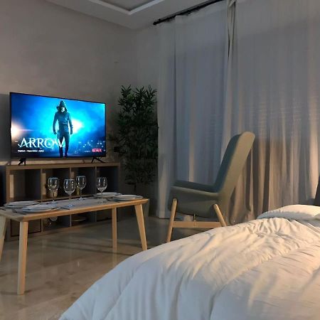 Superbe Appartement Uniquement Pour Les Familles Marrakesh Ngoại thất bức ảnh